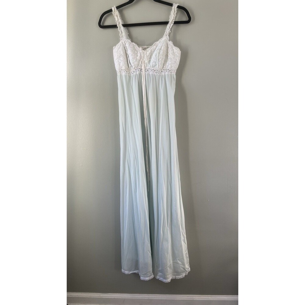 Olga Pale blue satin nightgown lace bodice with built in bra pads, size‎ 38